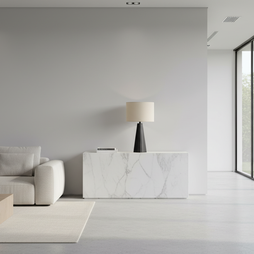 ÉCLAIRAGE - LAMPE DE TABLE 27"H EN RÉSINE NOIRE ABAT-JOUR BEIGE MODERNE