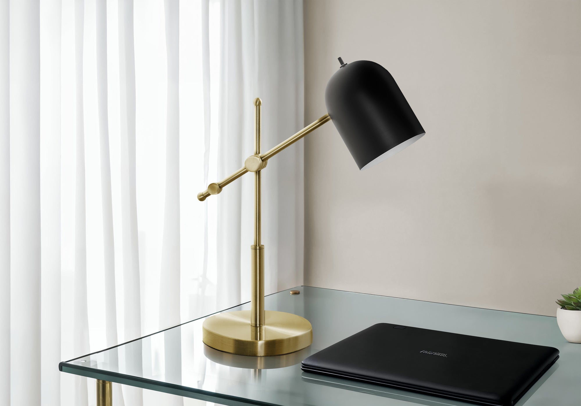 LIGHTING - 18"H TABLE LAMP BRASS METAL BLACK SHADE