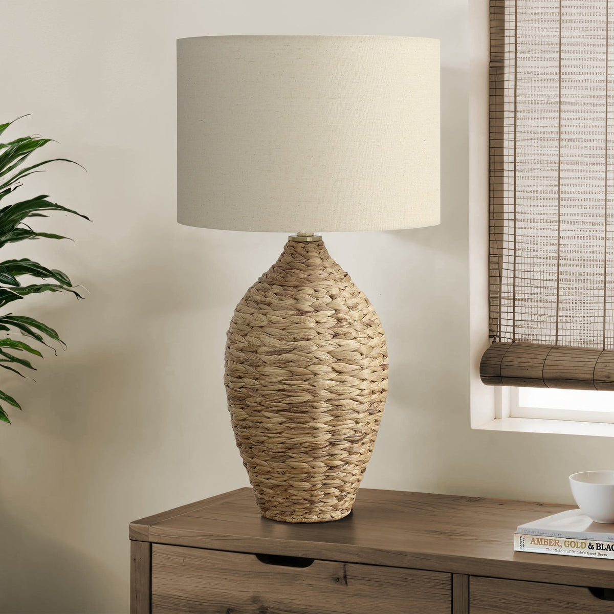 LIGHTING - 30"H TABLE LAMP NATURAL RATTAN / BEIGE SHADE