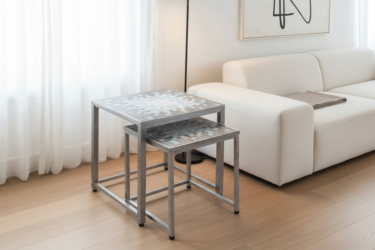 TABLES GIGOGNES - ENSEMBLE 2 PIÈCES / GRIS / PLATEAU CARREAUX BLEU / ARGENT