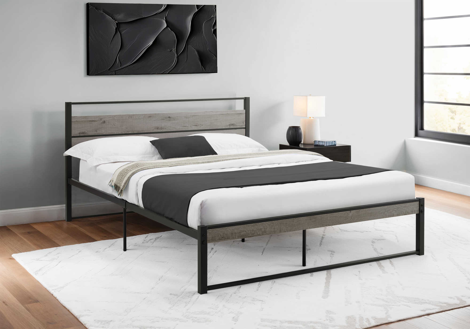 BED - QUEEN SIZE / DARK TAUPE / BLACK METAL PLATFORM