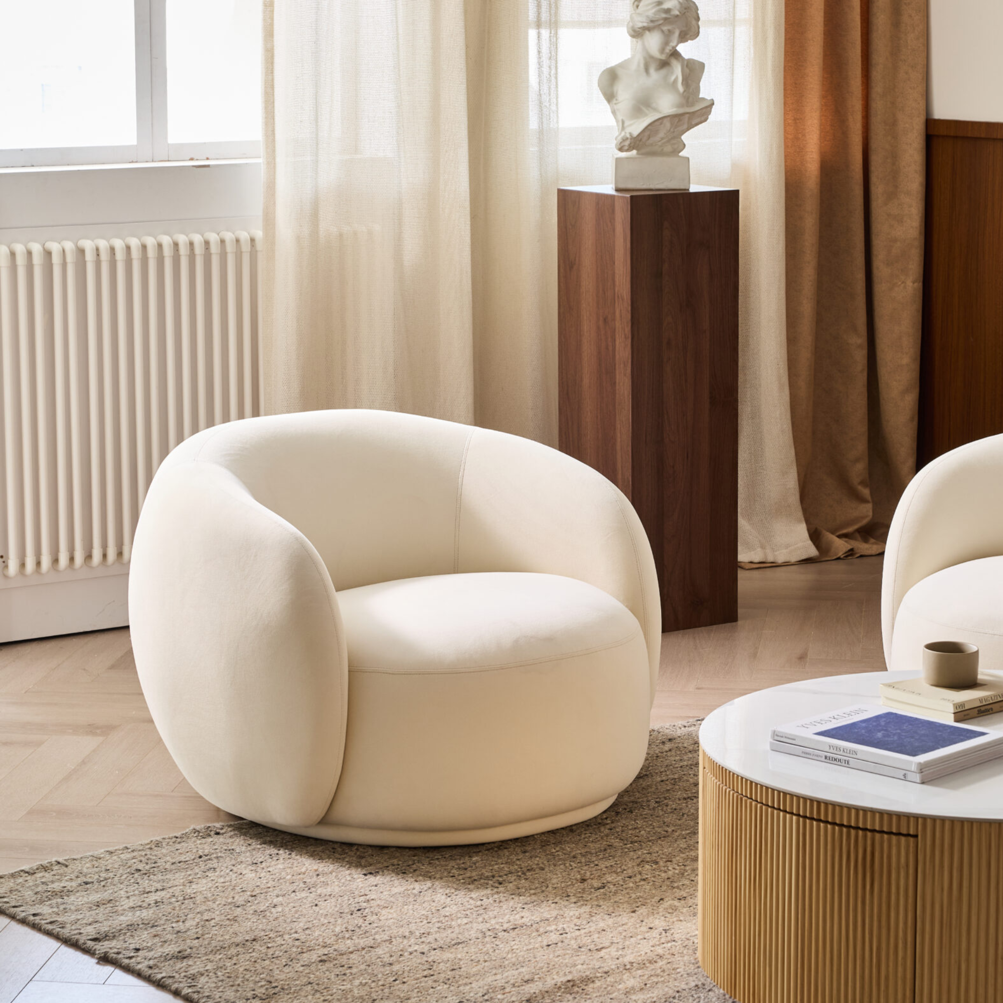 Modern Enveloping Single Sofa Chair