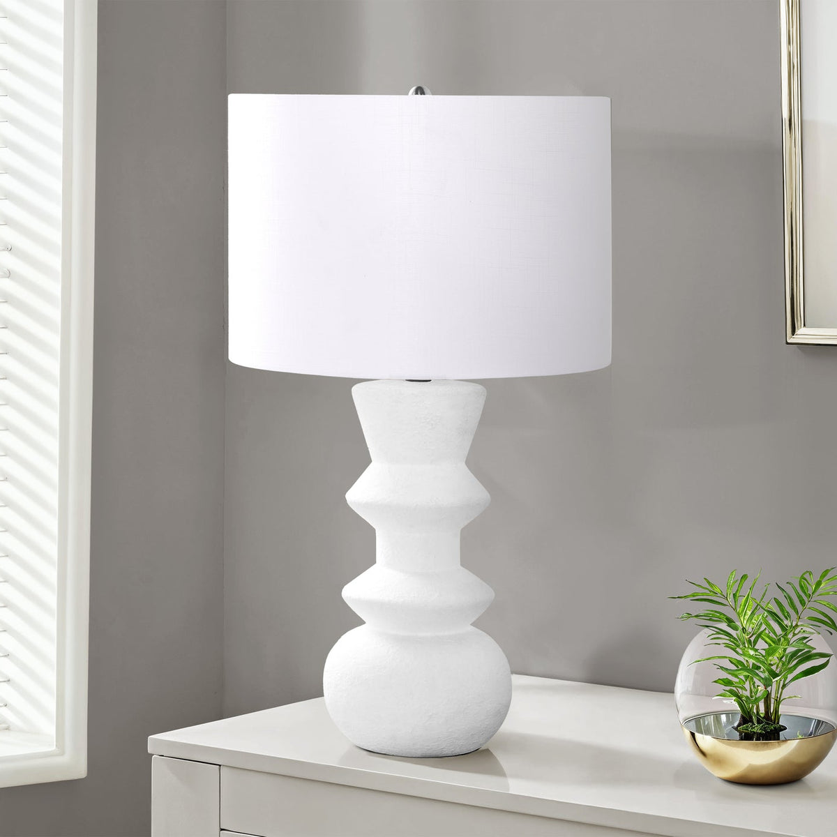 LIGHTING - 26"H TABLE LAMP CREAM CERAMIC / IVORY SHADE