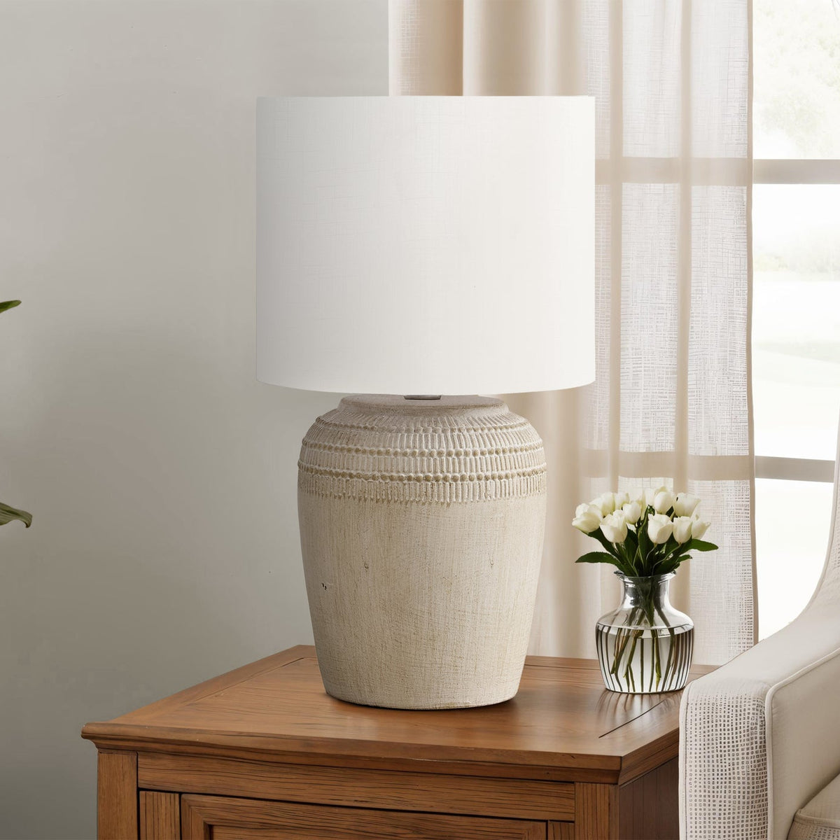 LIGHTING - 17"H TABLE LAMP BEIGE CERAMIC / IVORY SHADE