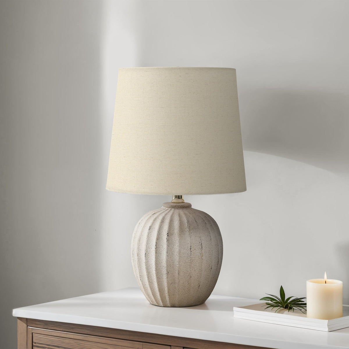 LIGHTING - 19"H TABLE LAMP BEIGE RESIN / BEIGE SHADE