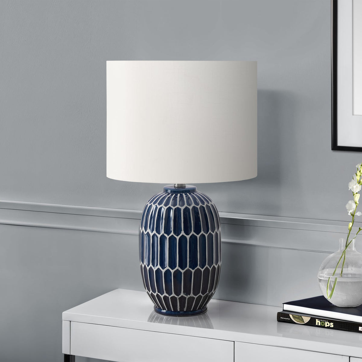 LIGHTING - 22"H TABLE LAMP BLUE CERAMIC / IVORY SHADE